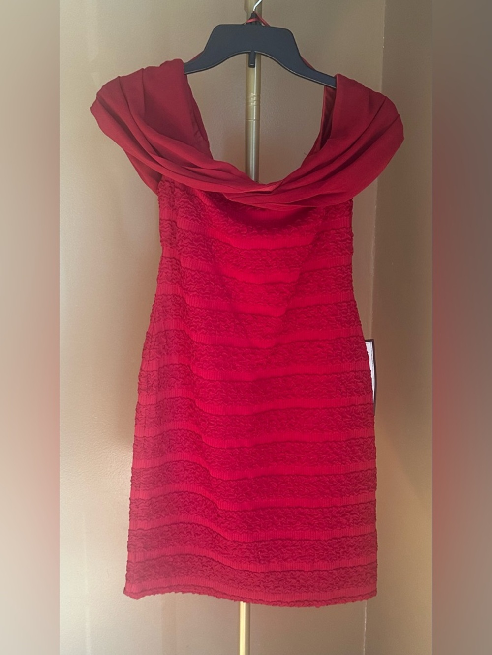 Violet Weekend Red Cocktail Dress